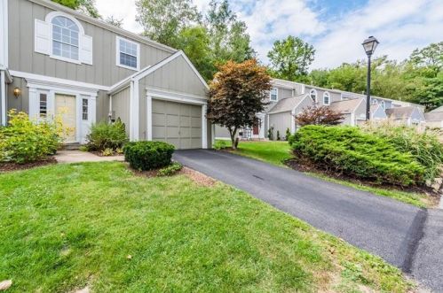 47 New London Ln, Oakmont PA  15139-1100 exterior