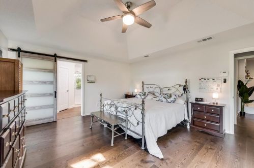 692 Loop Dr, Cedar Hill TX 75104-3145 exterior