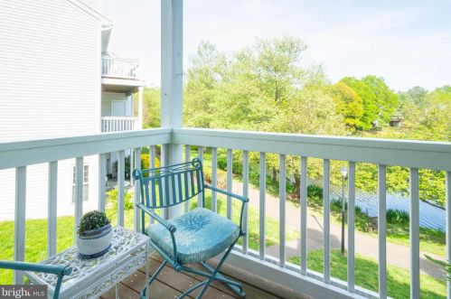 2998 Yarling Ct, Falls Church VA  22042-4476 exterior