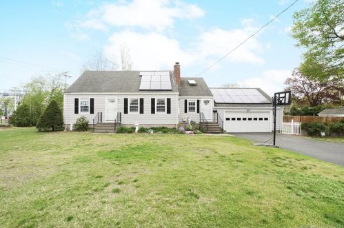 192 Shawmut Ave, North Haven, CT 06473-2630