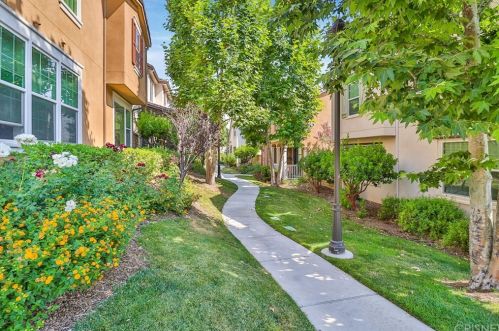 28231 Via Sonata Dr, Santa Clarita, CA 91354-3095