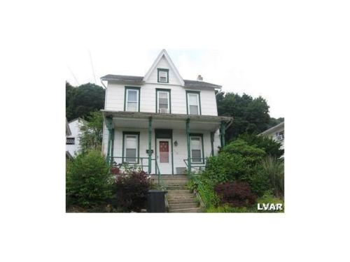 310 Walnut St, Slatington PA  18080-1552 exterior