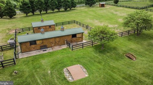 12760 Beebe Ct, Lovettsville VA  20180-2778 exterior