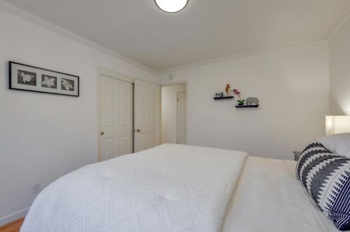 1640 Kentfield Ave, Redwood City CA  94061-2706 exterior