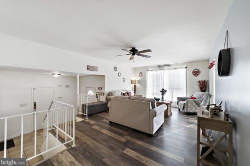 2506 Yellowstone Rd, Riverton NJ  08077-3163 exterior