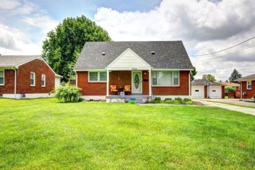 1710 Kurz Way, Louisville, KY 40216-1610