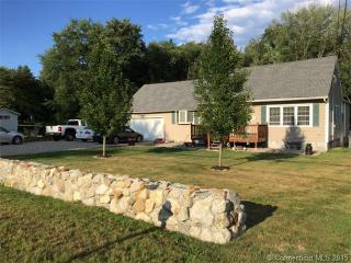 15 Todd Rd, Waterbury, CT 06716-2819