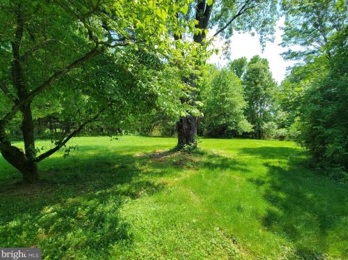 10308 Schaeffer Ln, Nokesville, VA 20181-1711