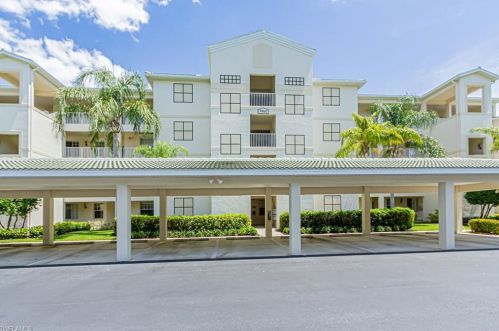 3960 Loblolly Bay Dr, Naples FL  34114-2531 exterior