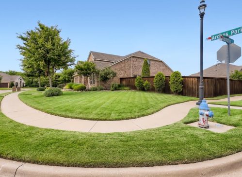 1079 Arches Park Dr, Allen, TX 75013-5648