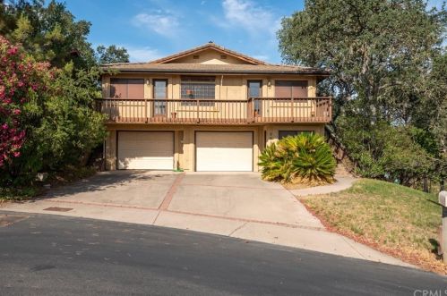 5013 Pretty Doe Ln, Lake Nacimiento, CA 93446-4238