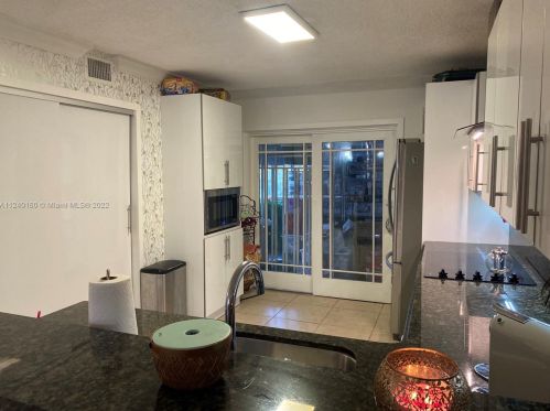 7626 34th Ln, Hialeah FL  33018-5024 exterior