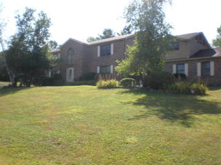 136 Doral Dr, Sugarloaf, PA 18249-3060