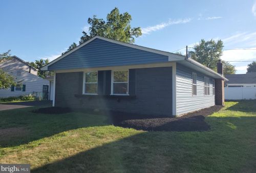 194 Northampton Dr, Willingboro NJ  08046-1343 exterior