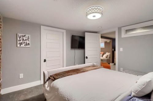 580 Corona St, Denver CO 80218-3940 exterior