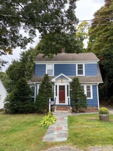 31 Thrushwood Pl, Waterbury, CT 06708-2411