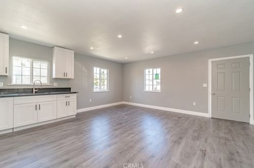 340 Elm St, Compton CA  90220-2113 exterior