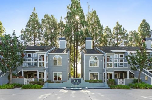 858 Boardwalk Pl, Redwood City CA  94065-1806 exterior
