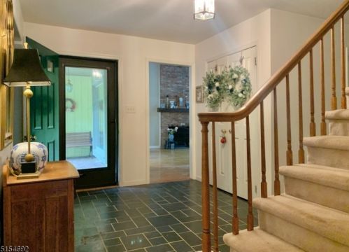 97 Bald Eagle Rd, Hackettstown NJ  07840-2824 exterior