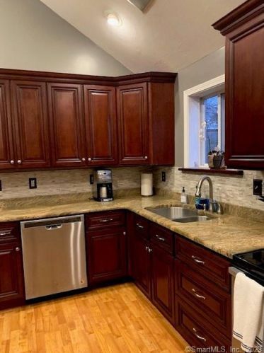 72 Wildem Rd, Kensington, CT 06037-3149