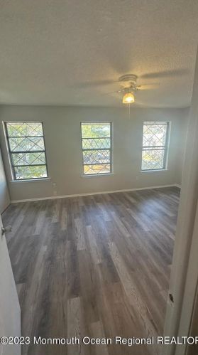 152 Governors Rd, Lakewood, NJ 08701-1461