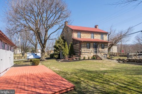 100 Milford Rd, Downingtown, PA 19335-1530