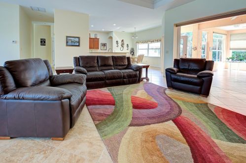 519 Laurel Rd, Nokomis FL  34275-5243 exterior