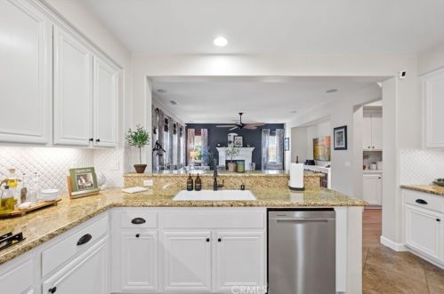 45730 Shasta Ln, Temecula CA  92592-1383 exterior