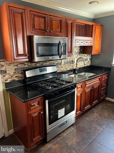 501 Peabody St, Washington, DC 20011-2044