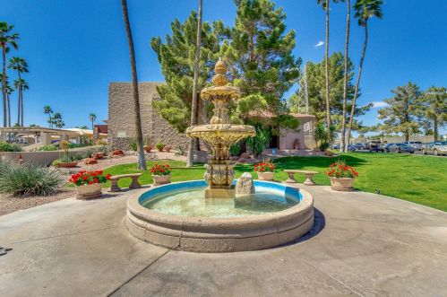 1569 Torrey Pines Ln, Chandler AZ  85249-8523 exterior