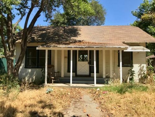 4465 Bend Ave, Fresno, CA 93702-2324