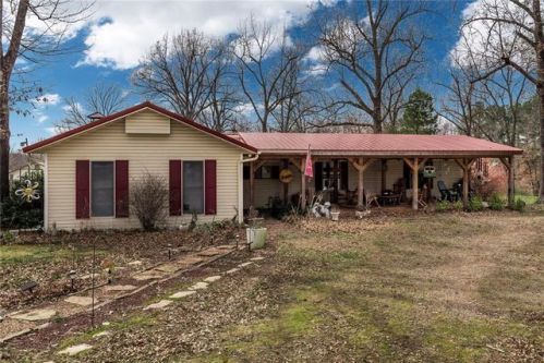 2807 Clark Rd, Fayetteville, AR 72704-9553