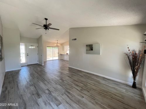 17829 45th Ave, Glendale, AZ 85308-1651