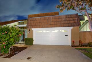 76 Half Moon Bnd, San Diego, CA 92118-3232