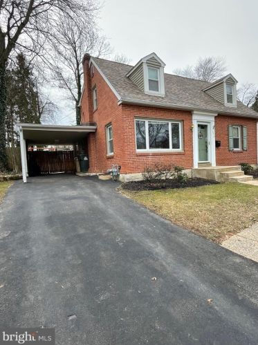 3212 Hilltop Rd, Newtown Square PA  19073-4207 exterior