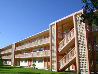 5500 Washington St, Hollywood FL  33021-8063 exterior