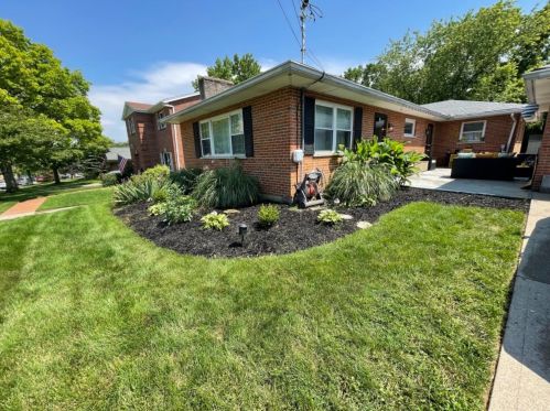 4761 Clevesdale Dr, Cincinnati, OH 45238-4002