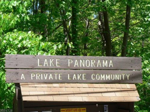 15 Appleseed Rd, Wantage NJ  07461-4733 exterior