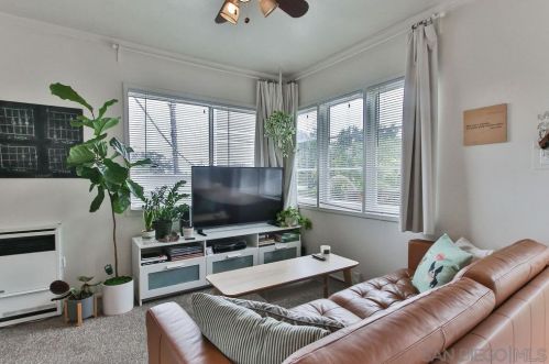 4311 Maryland St, San Diego CA 92116-1109 exterior