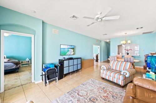 14322 Manchester Dr, Naples FL  34114-8626 exterior