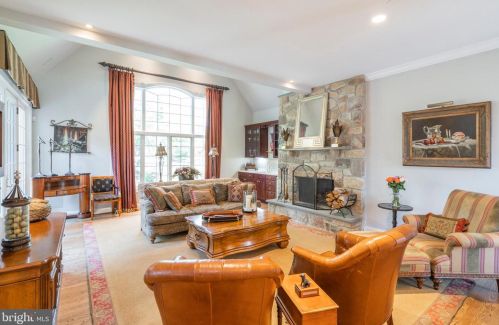 5 Gregory Ln, Newtown Square PA  19073-1518 exterior