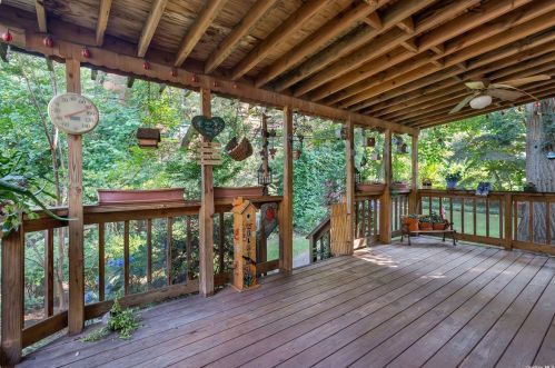 29 South Dr, Great Neck NY  11021-1959 exterior