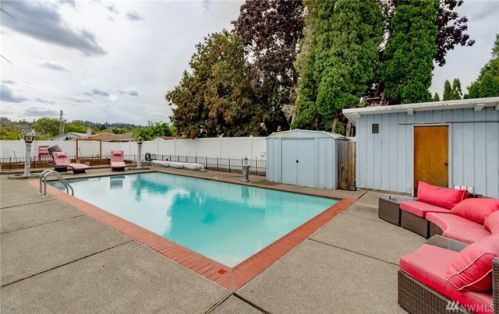 1722 Tacoma Rd, Puyallup, WA 98371-5045
