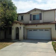 16080 Edgewater Ln, Moreno Valley CA  92551-1647 exterior