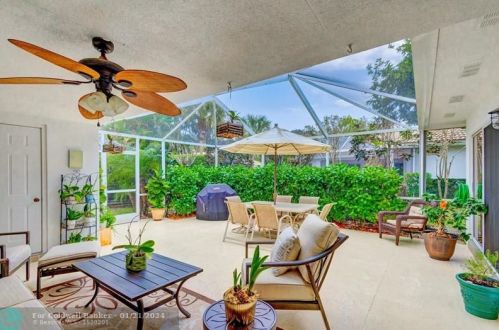 4803 Water Oak Ct, West Palm Beach, FL 33410-4438