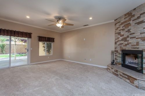 2028 Kalliope Ave, Lancaster CA 93536-4624 exterior