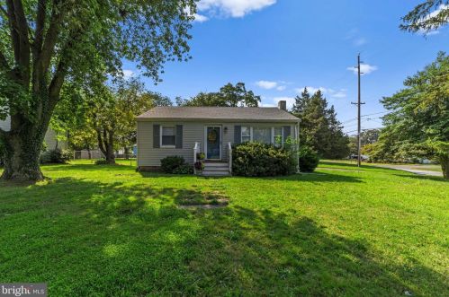 89 Lee Ave, West Deptford, NJ 08096-5509