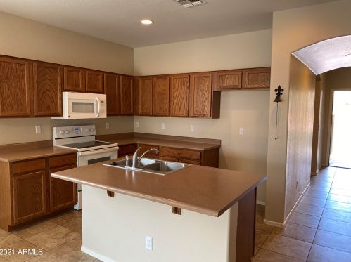 17397 169th Dr, Sun City, AZ 85374-1827