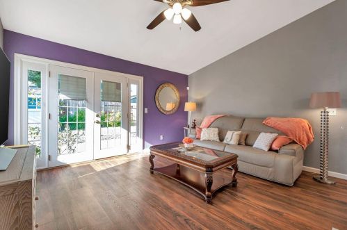 9440 Trenholm Dr, Elk Grove CA  95758-6534 exterior