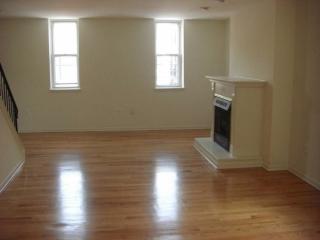 1112 Fitzwater St, Philadelphia PA  19147-2609 exterior